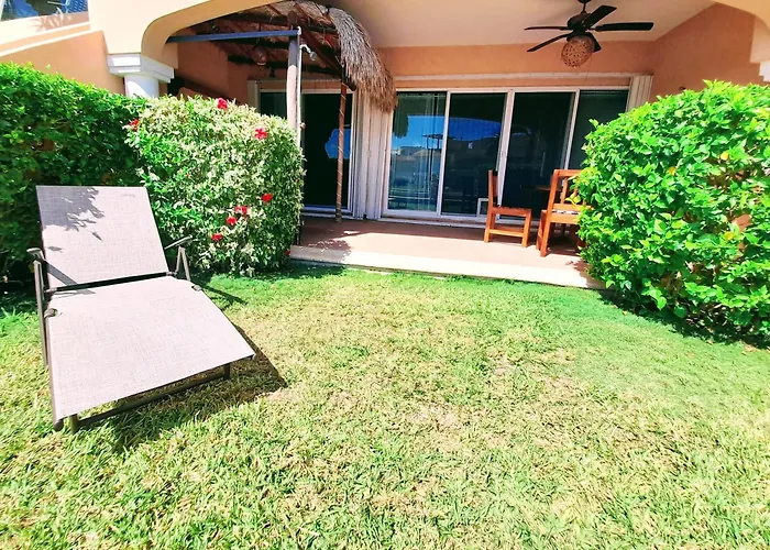 Bay Blue 2br On The Lagoon Next To The Holiday home *