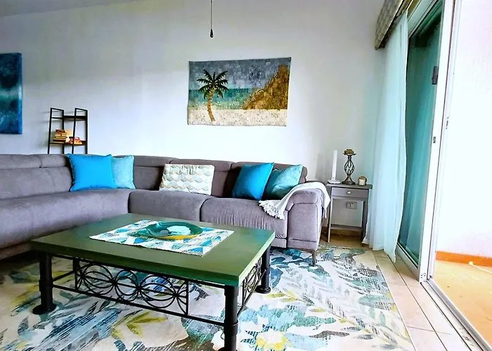 Bay Blue 2br On The Lagoon Next To The
