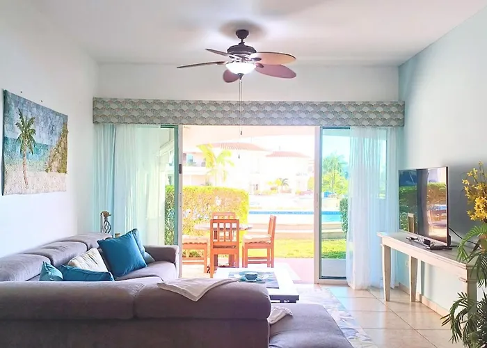 Bay Blue 2br On The Lagoon Next To The Holiday home