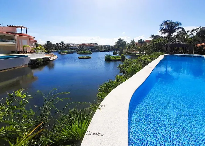 Bay Blue 2br On The Lagoon Next To The * Puerto Aventuras